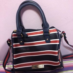 Tommy Hilfiger Vintage Duffle/Crossbody Purse